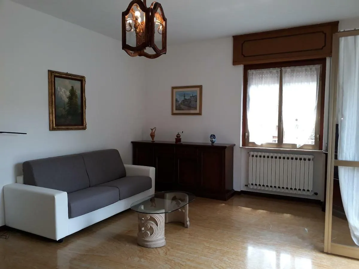 Сasa de vacaciones Casa Di Ica Villa Dervio Italia