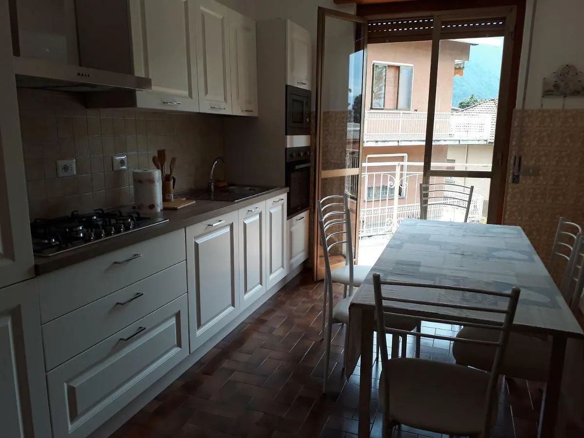 Сasa de vacaciones Casa Di Ica Villa Dervio Italia